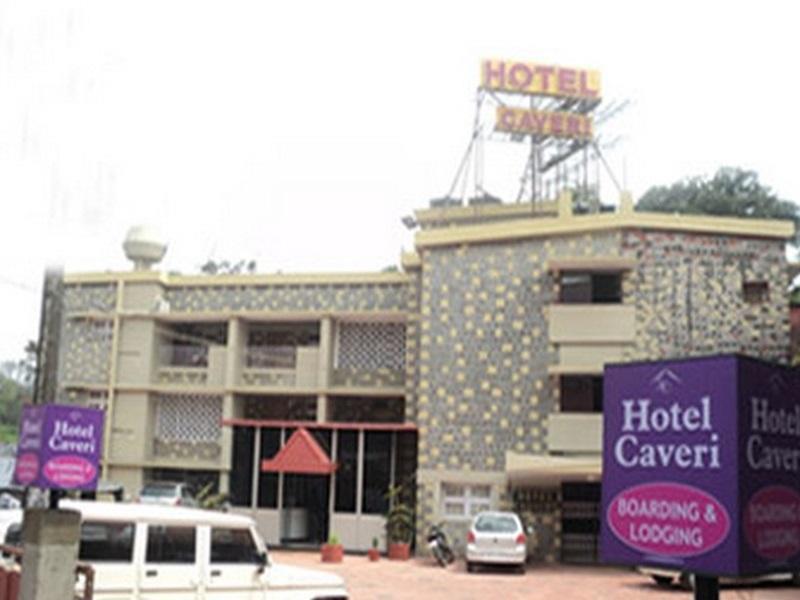 Hotel Caveri Madikeri Exteriör bild